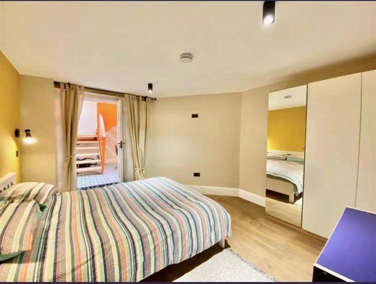 Plymouth Hoe - Stunning 2 Bedroom Lower Ground Floor Apartment מראה חיצוני תמונה